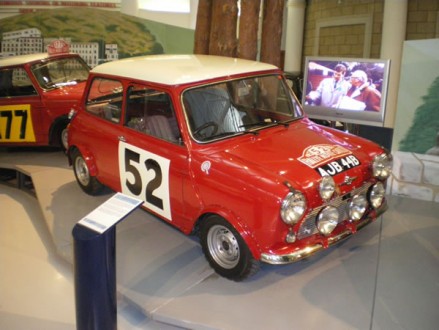 モンテカルロラリー52号車　ミニクーパー